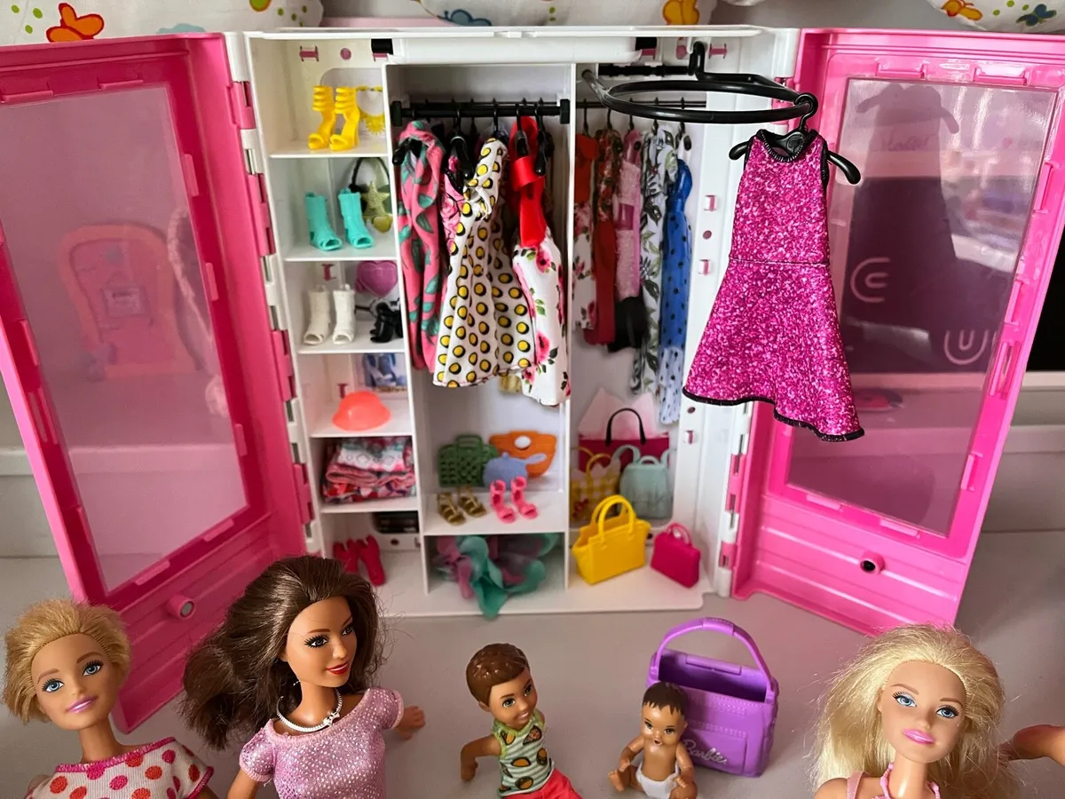 Barbies - Image 1