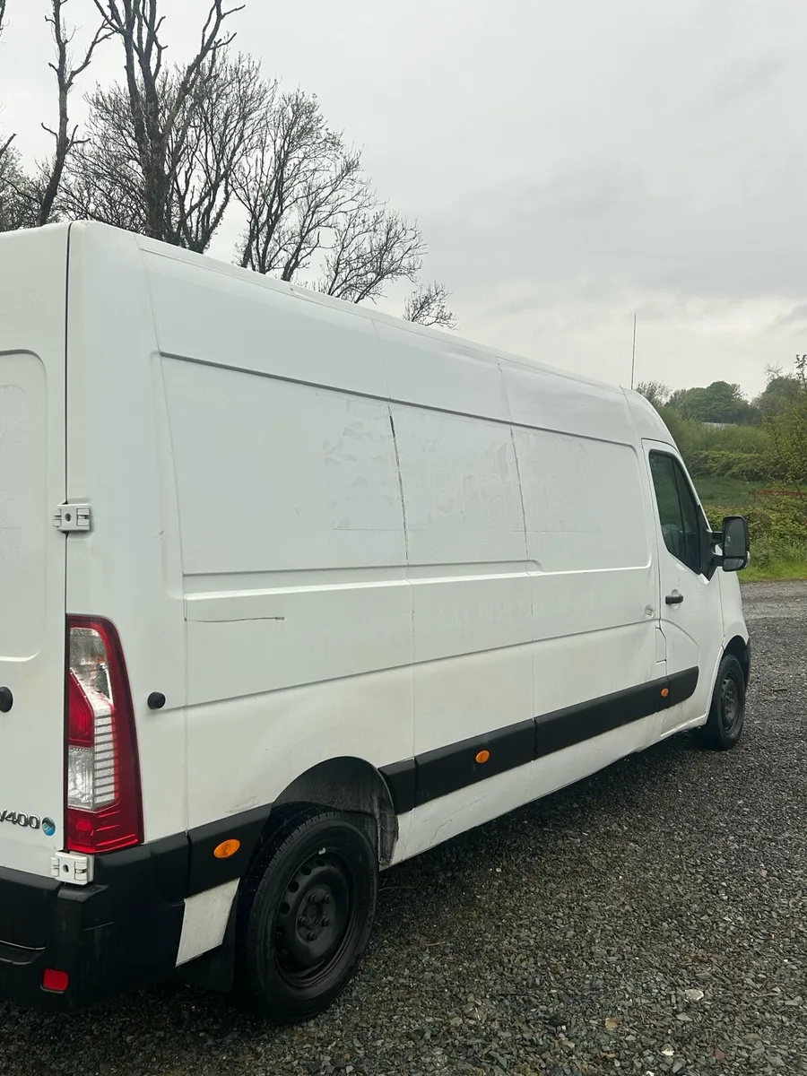 NISSAN NV400 - Image 4