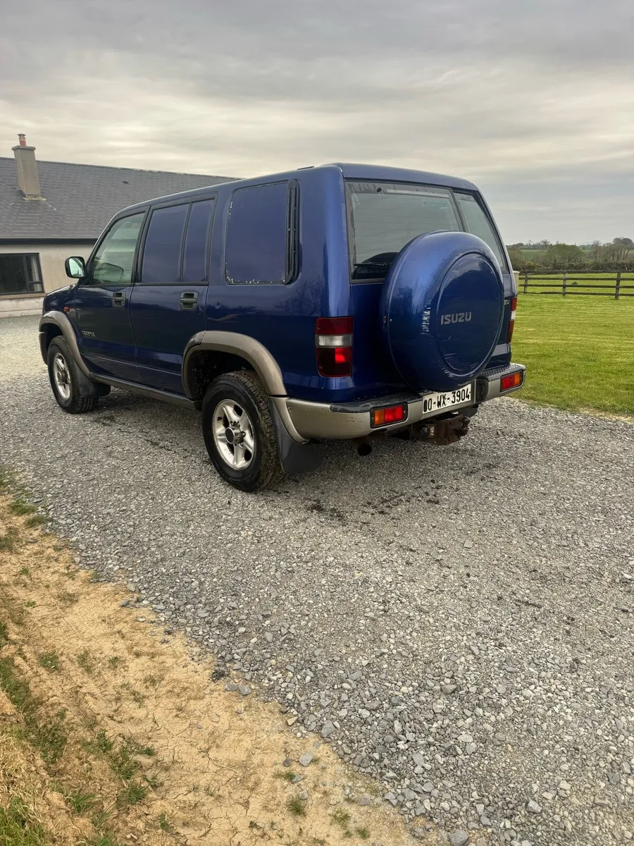 Isuzu trooper - Image 3