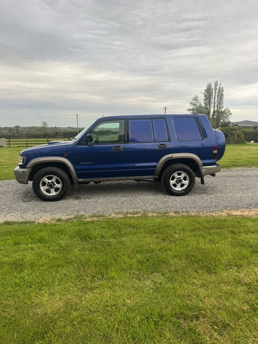 Isuzu trooper - Image 4