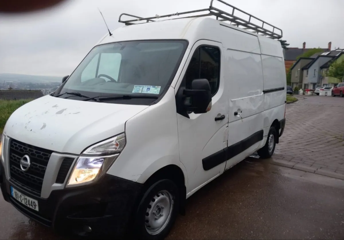161 Nissan NV400 - Image 2