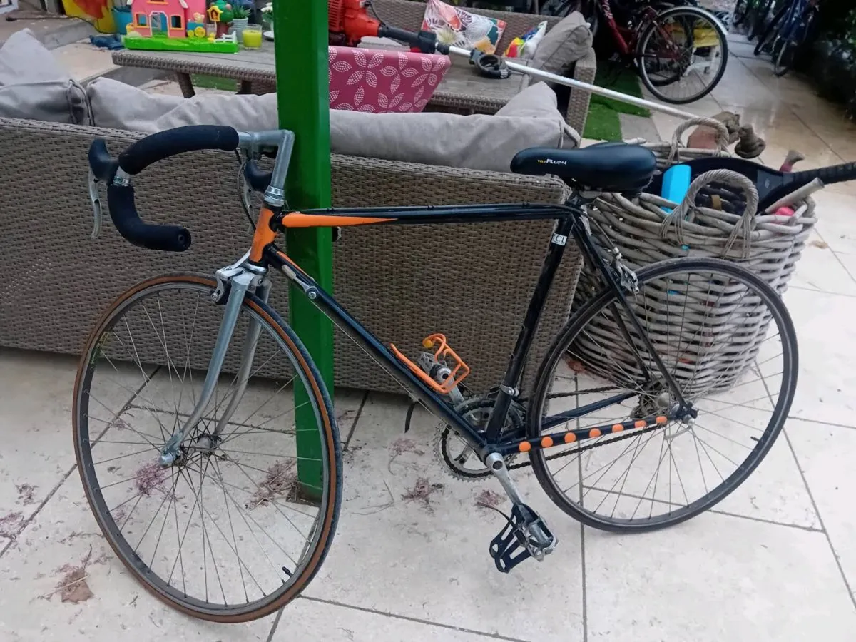 Racing road bike - Image 2