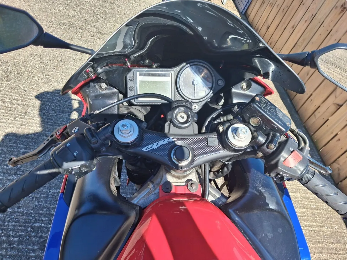 Honda CBR 2001 - Image 2
