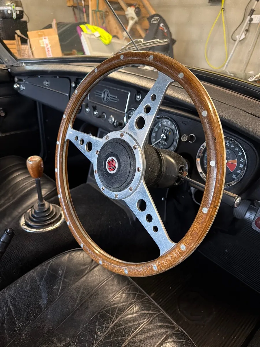 MG B roaster - Image 1