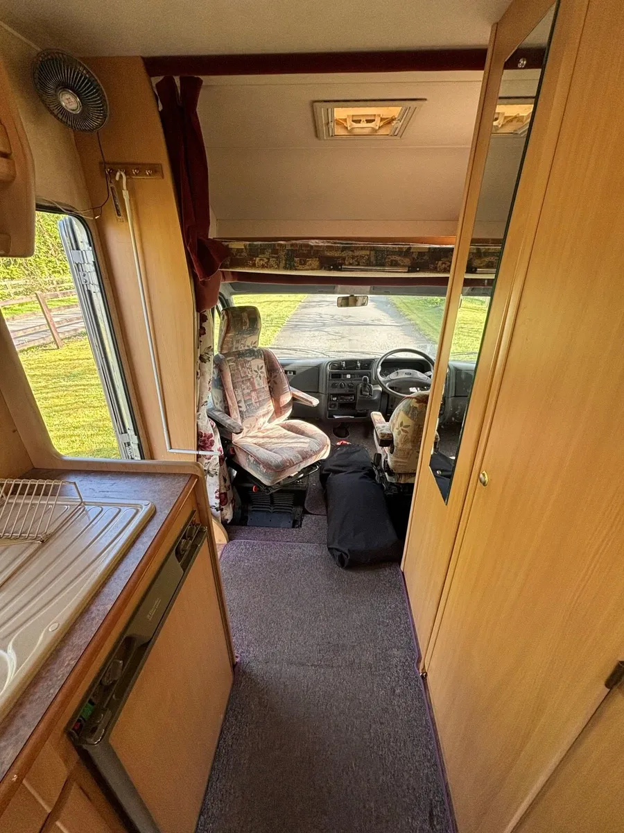 FIAT DUCATO 2.8 TDI SWIFT SUNDANCE 4 berth NI - Image 4
