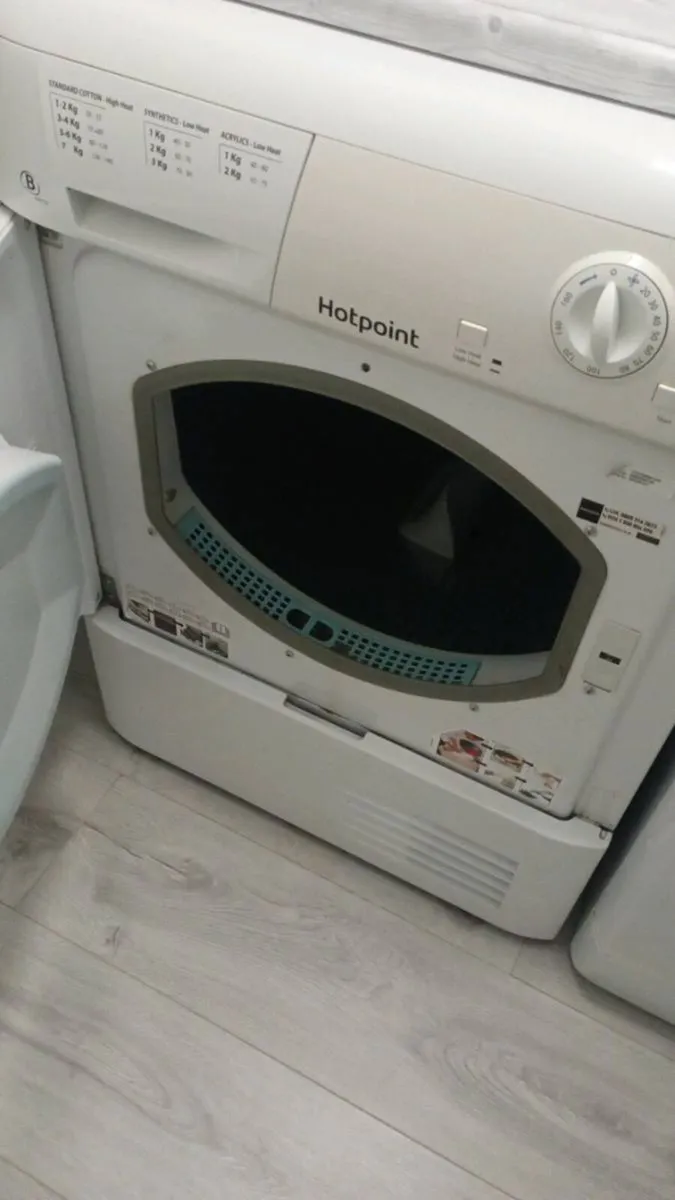 Hotpoint Condenser Dryer - Image 2