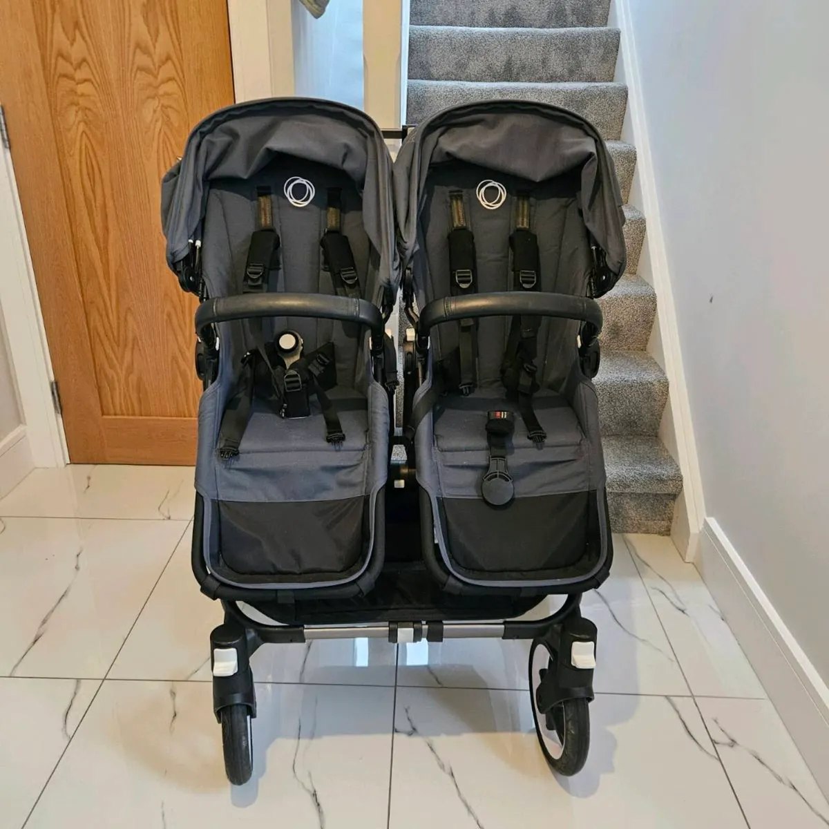 Bugaboo Donkey 5 Twin & Two Pebble pro car seats. - Image 2