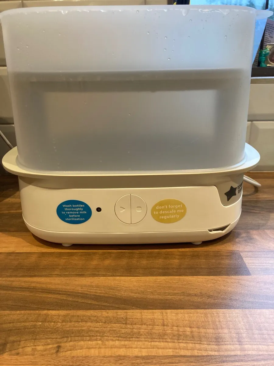 Tommee Tippee Steriliser & Philips Avent Bottles - Image 1