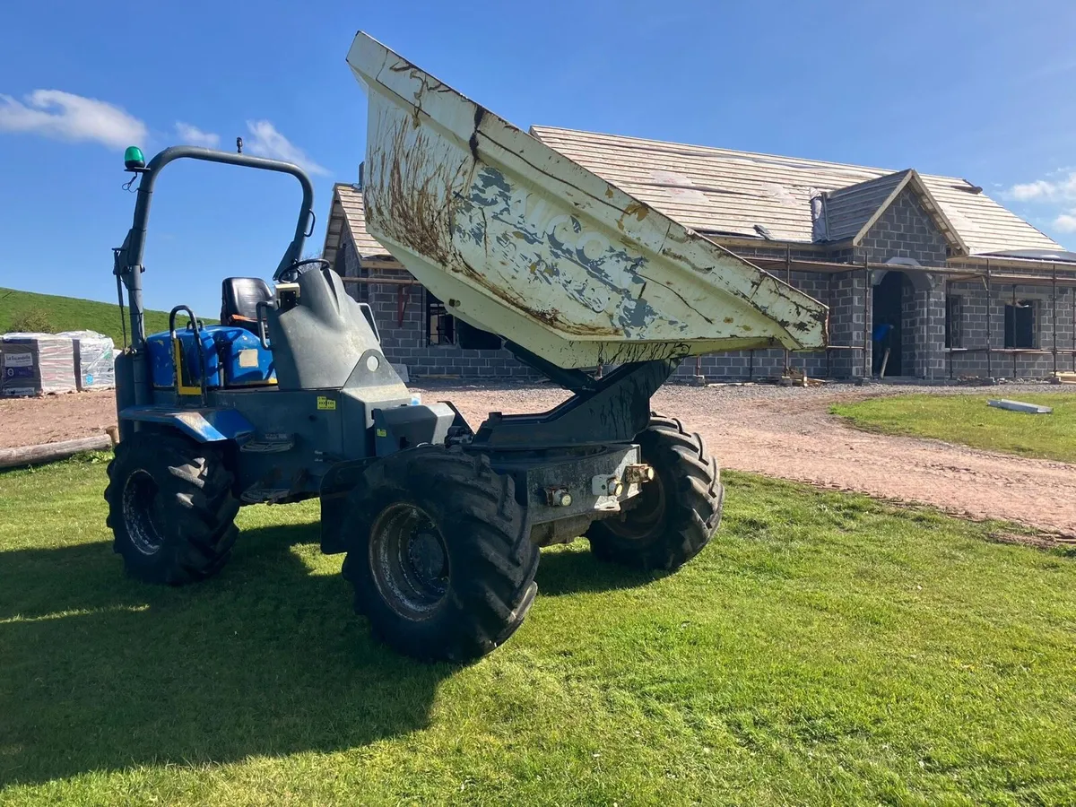 LIFTTON-NEUSON 6 Tonne Swivel Dumper - Image 2