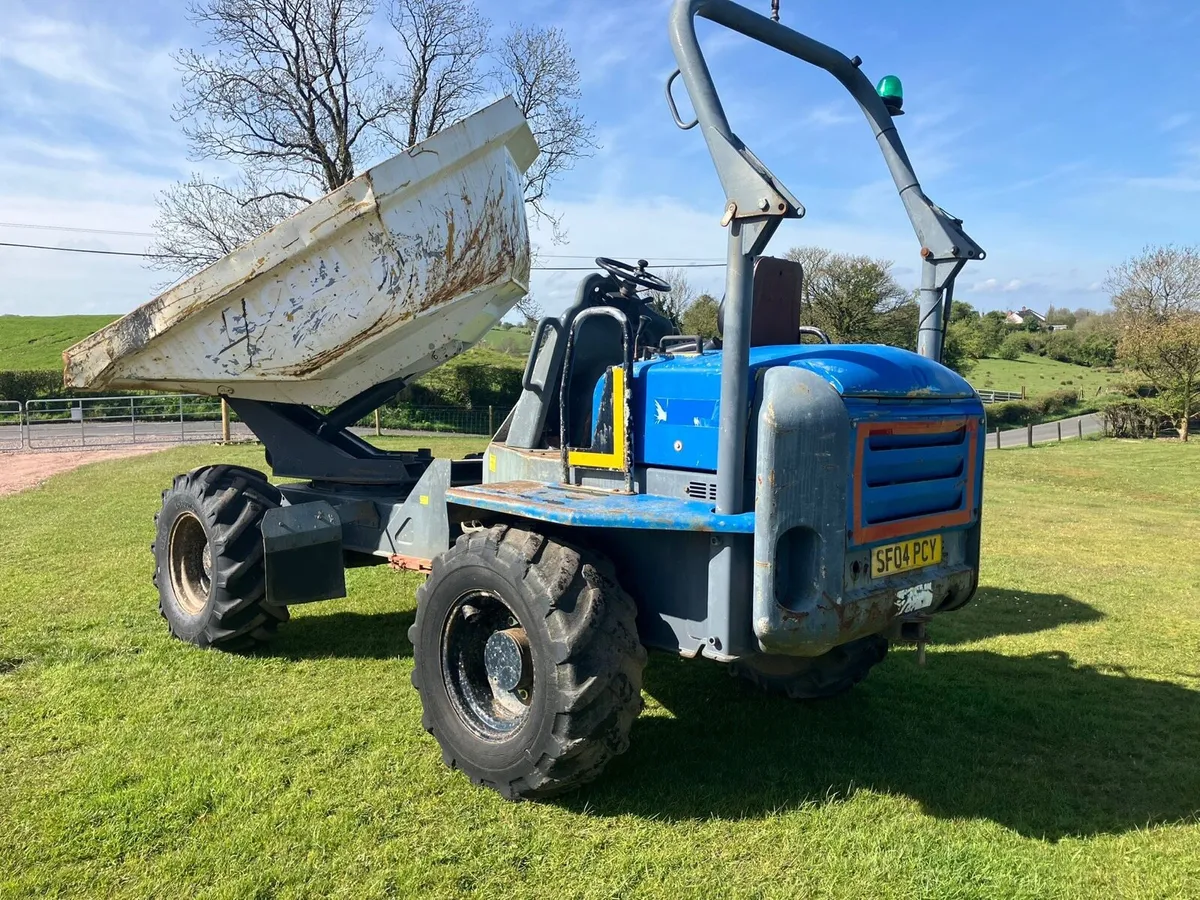 LIFTTON-NEUSON 6 Tonne Swivel Dumper - Image 1