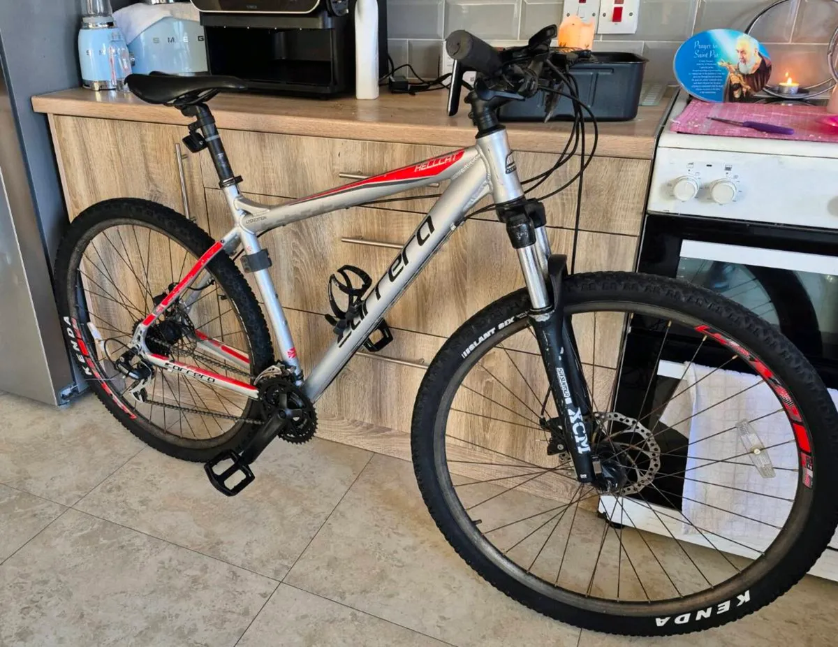 ADULTS CARRERA HELLCAT BIKE VEE BRAKE 20 INCH ALLO - Image 1