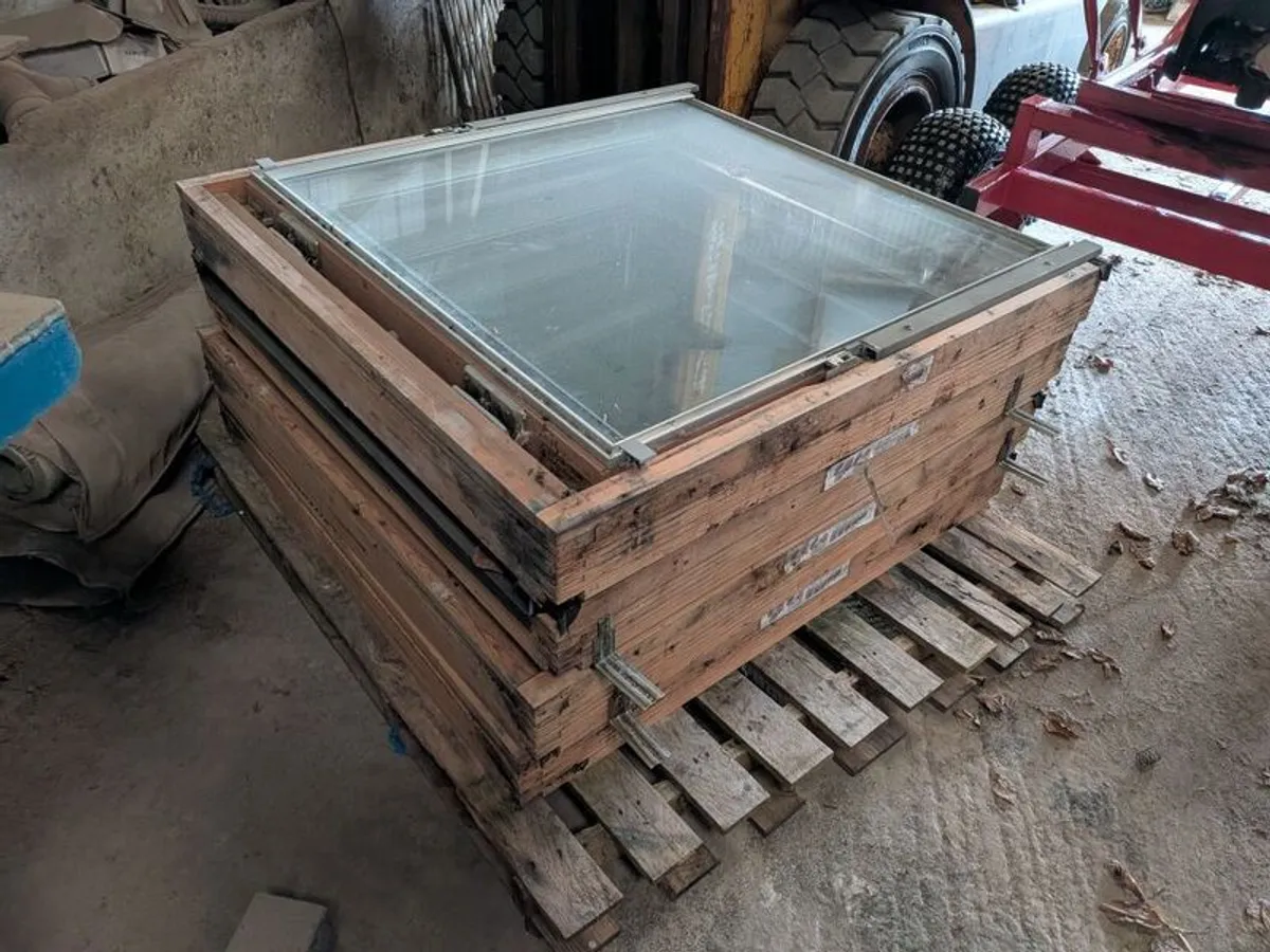 1140mm x 1180mm Velux windows x4