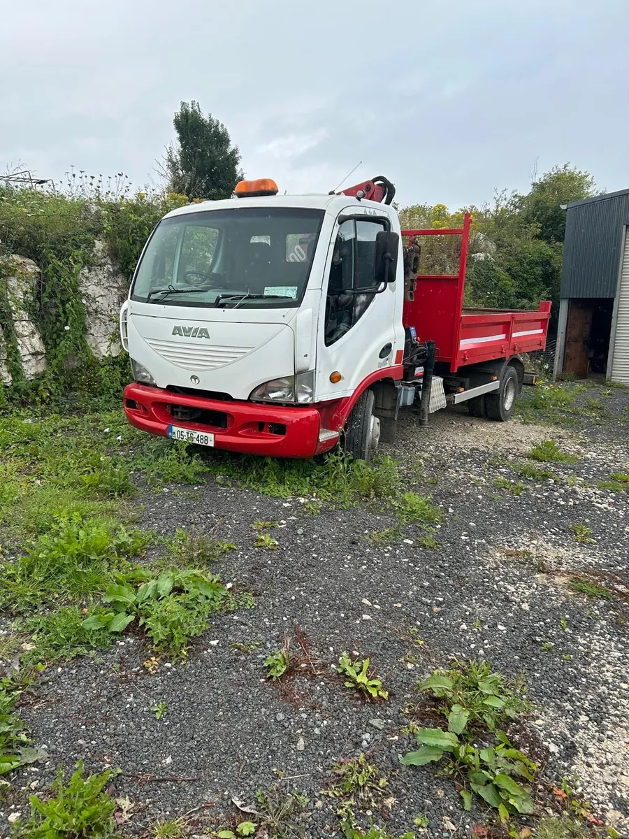 Avia D75 tipper - Image 1