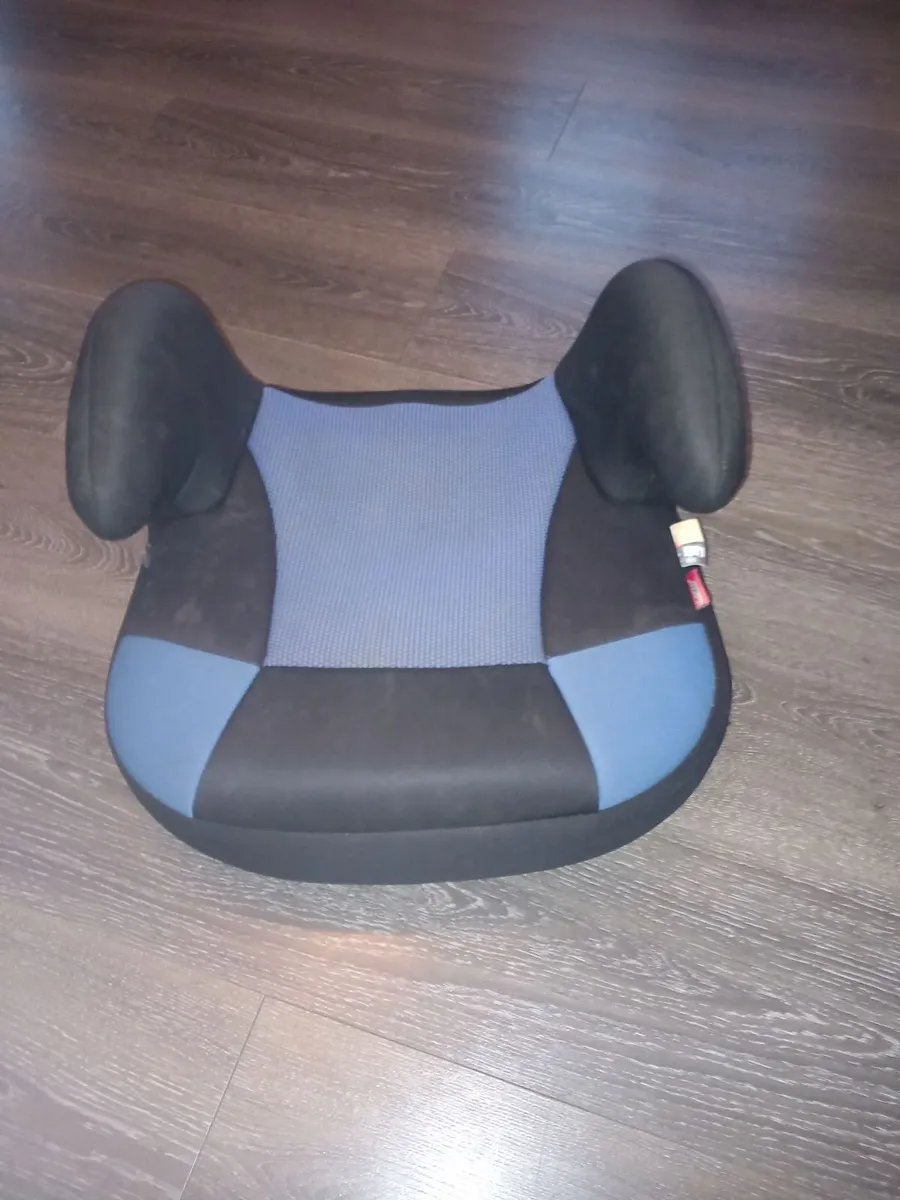 Car Seat - Image 1