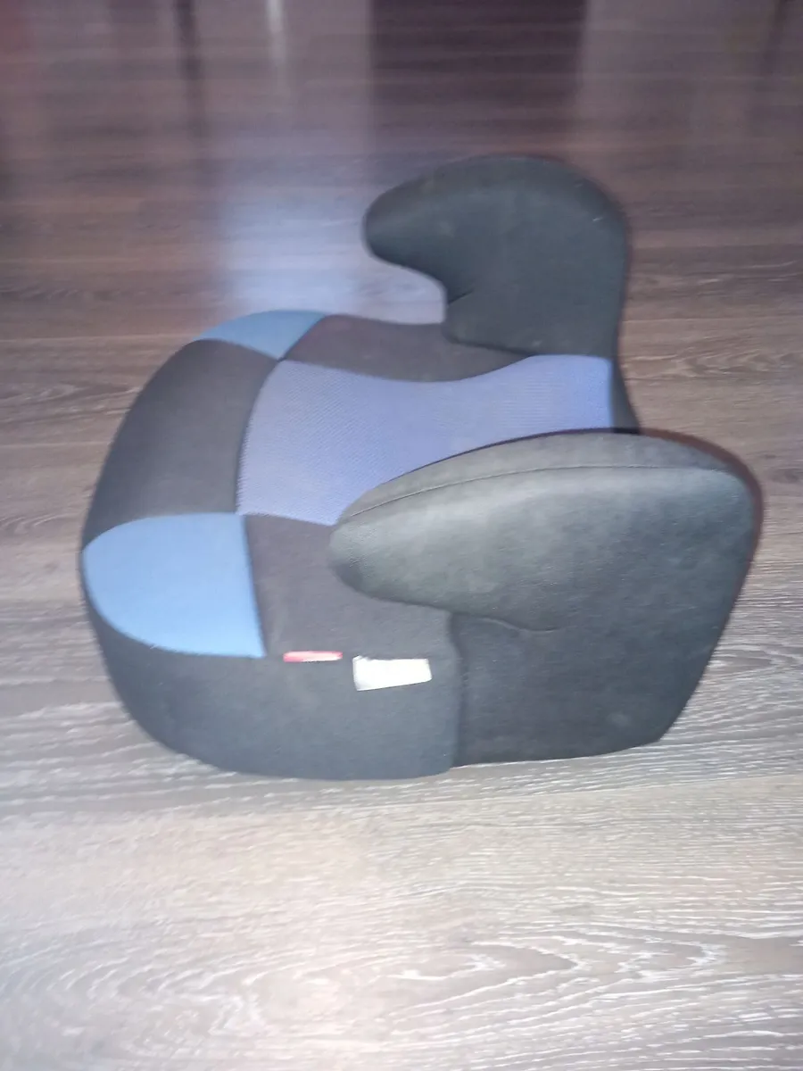 Car Seat - Image 2