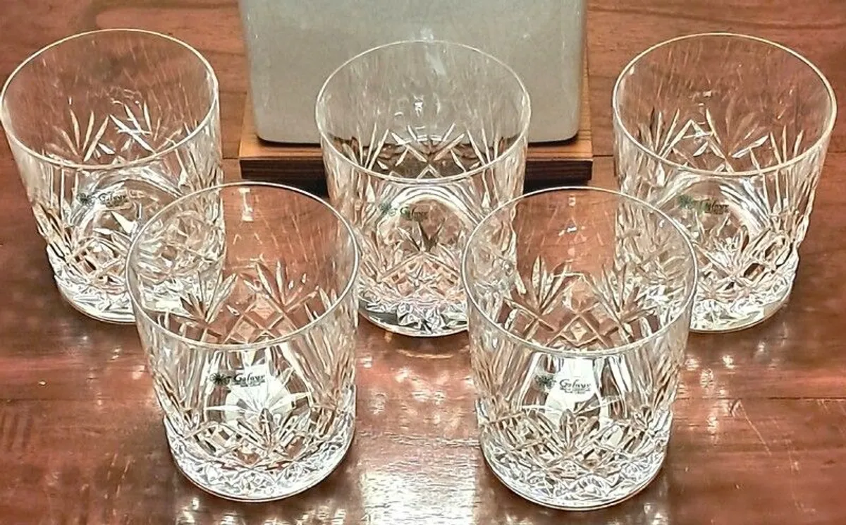 BNIB Galway Crystal Whiskey Glasses x 5 with original stickers - Image 2