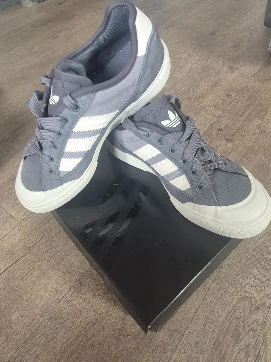 Trainers - Image 1