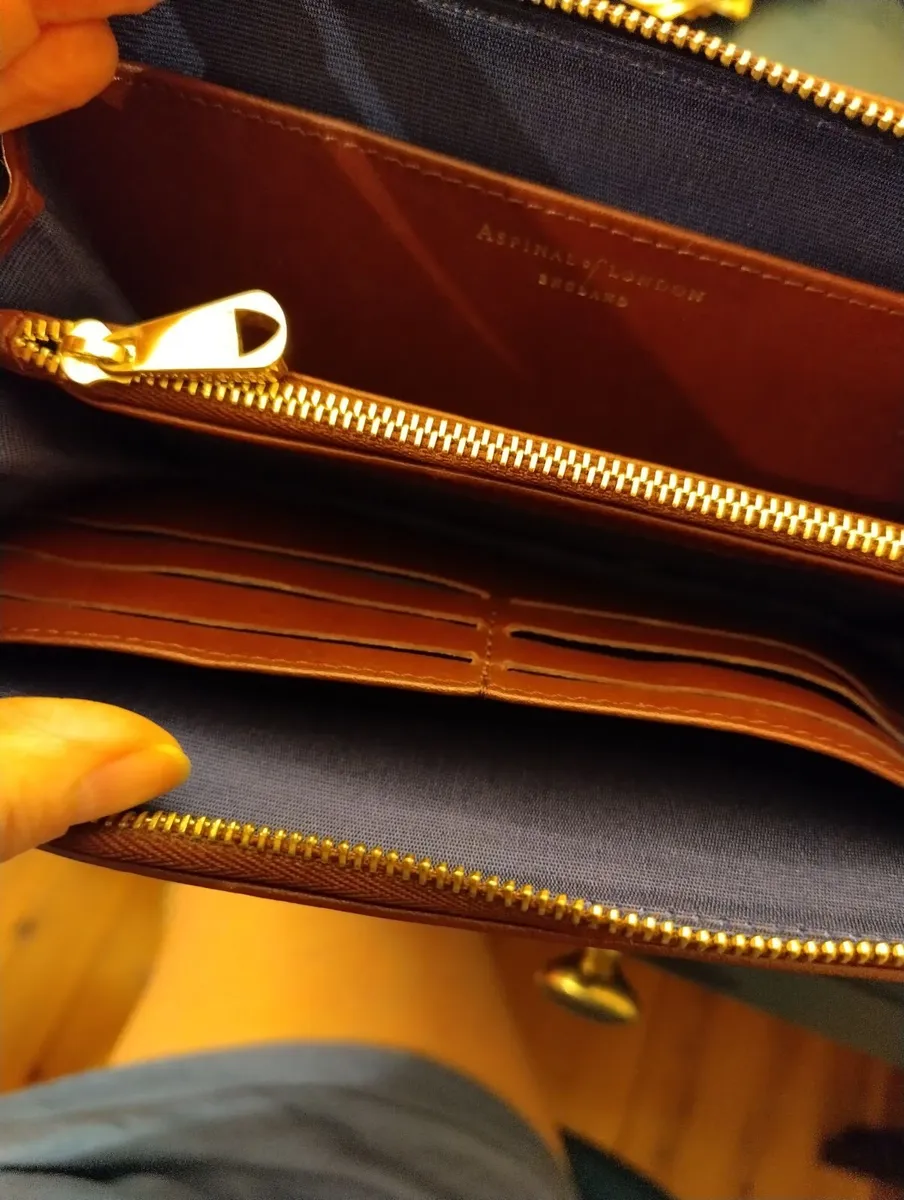 Women handbags - Image 2
