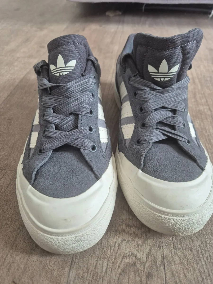 Trainers - Image 3