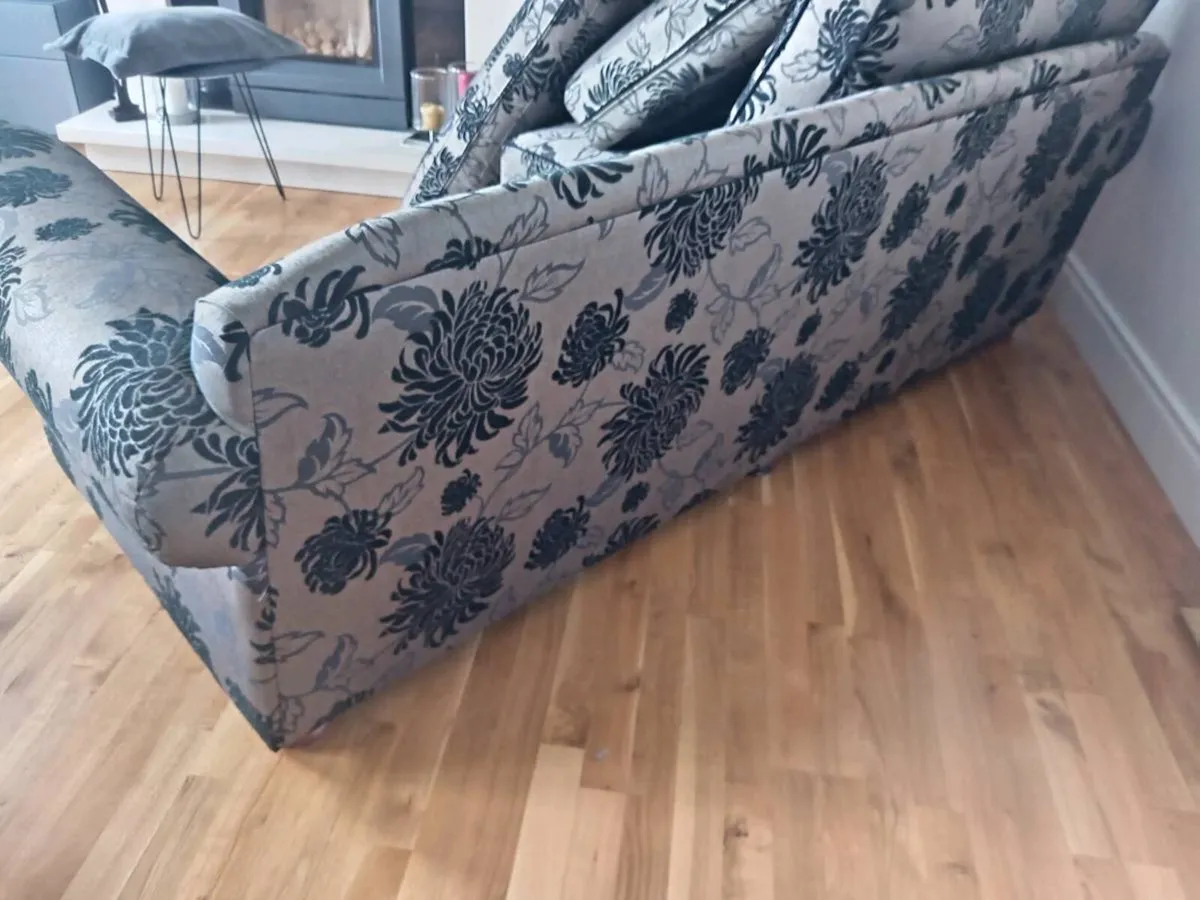 Large sofa - Image 3