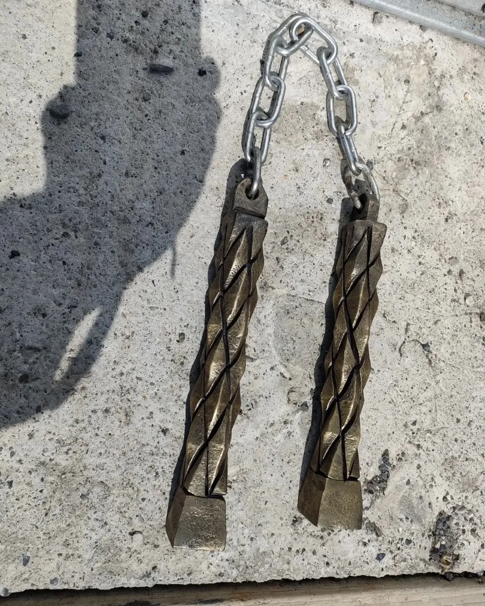 Hand forged steel nunchucks - Image 2