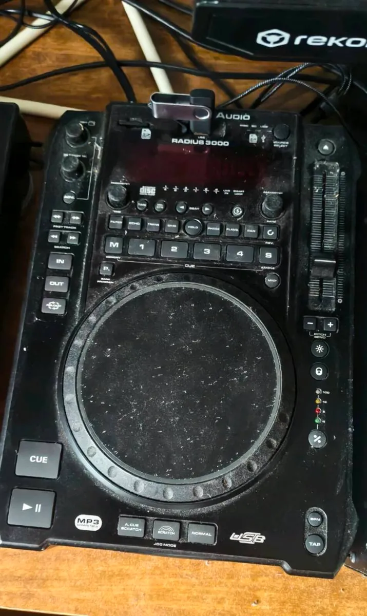 Denon mixer with cdj radius 3000 x2 - Image 2