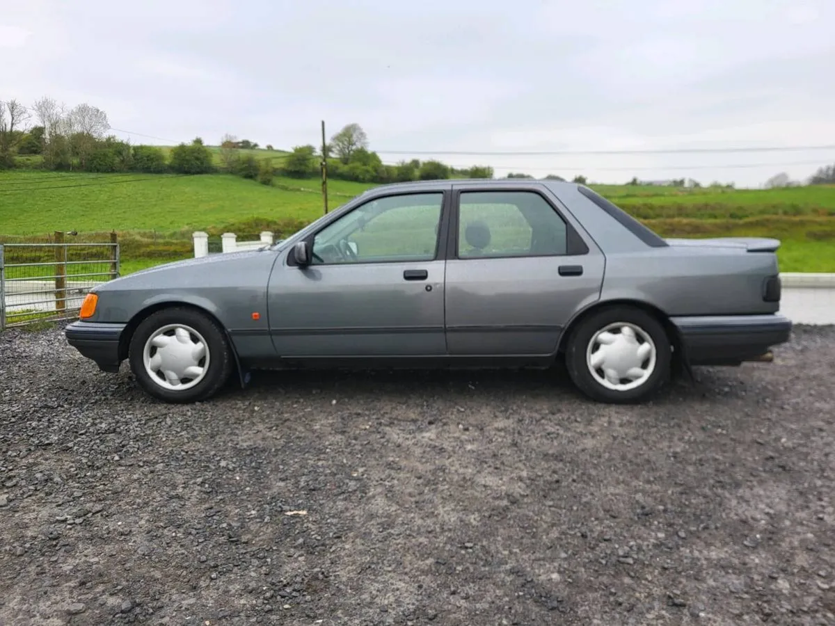 Ford Sierra - Image 4