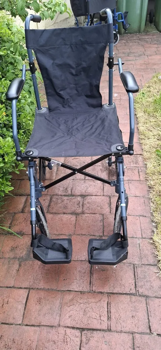 Drive Travelite Folding  Lightweight Wheelchair - Image 3
