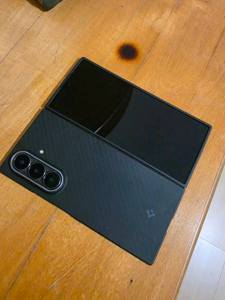 Samsung Fold 7 black 512GB - 6 months - Image 4