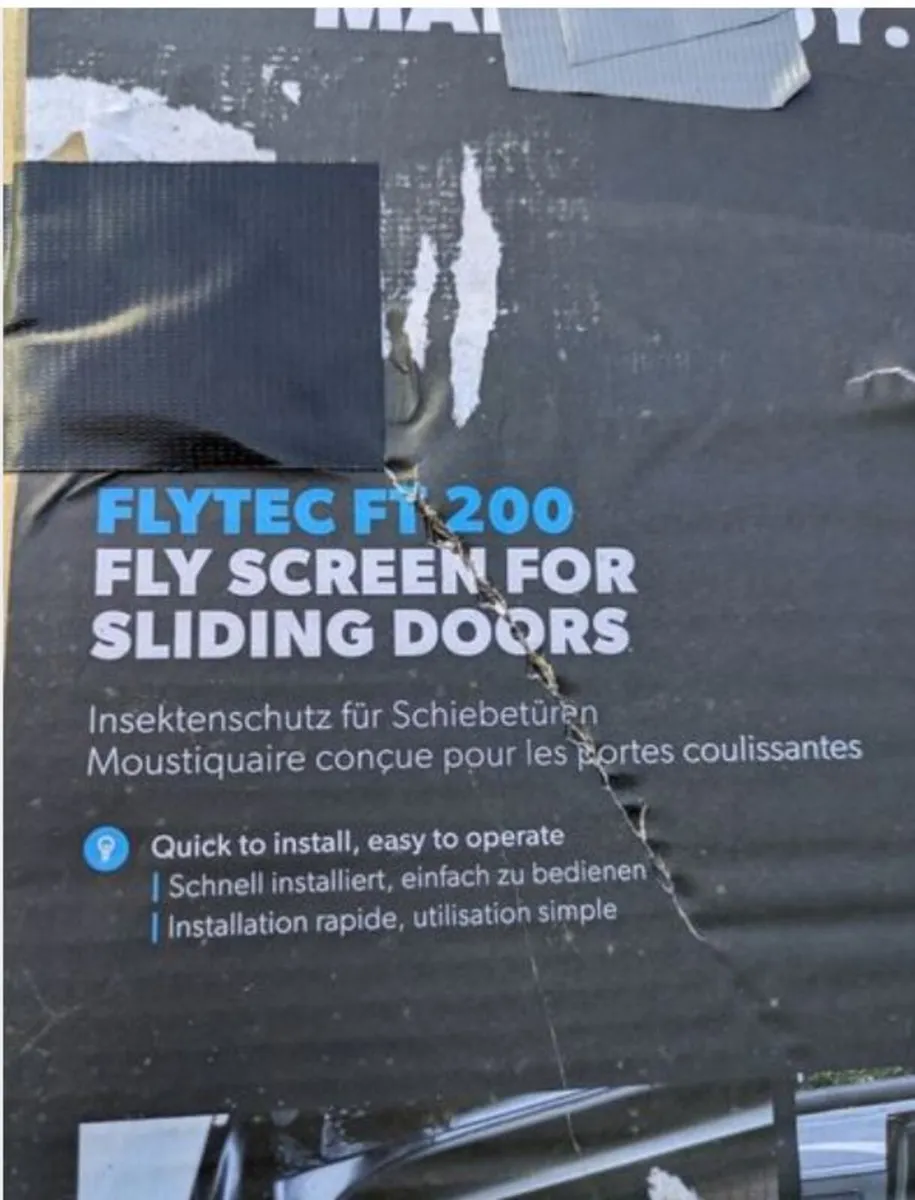 Dometic Flytec FT200 LHD Fly Screen - Image 1