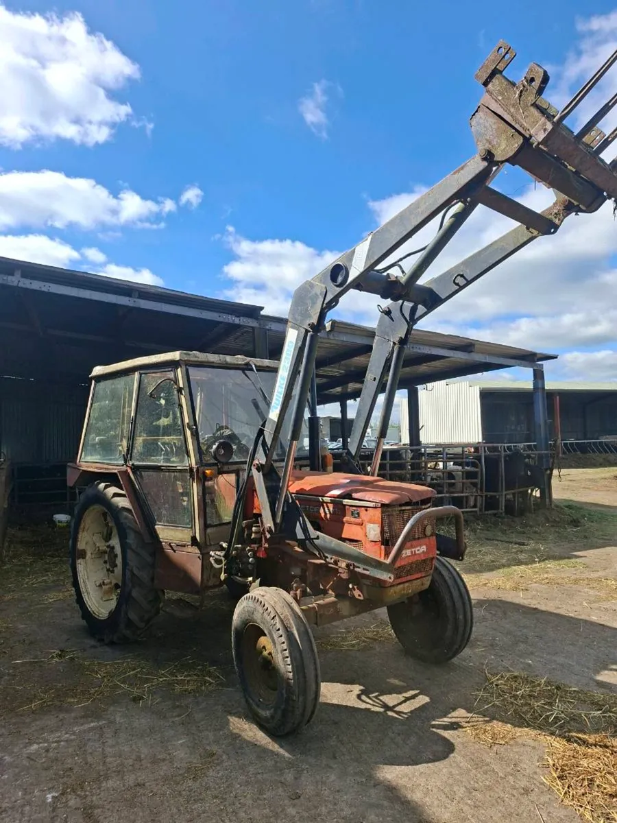 ZETOR 6718 WITH LOADER - Image 1