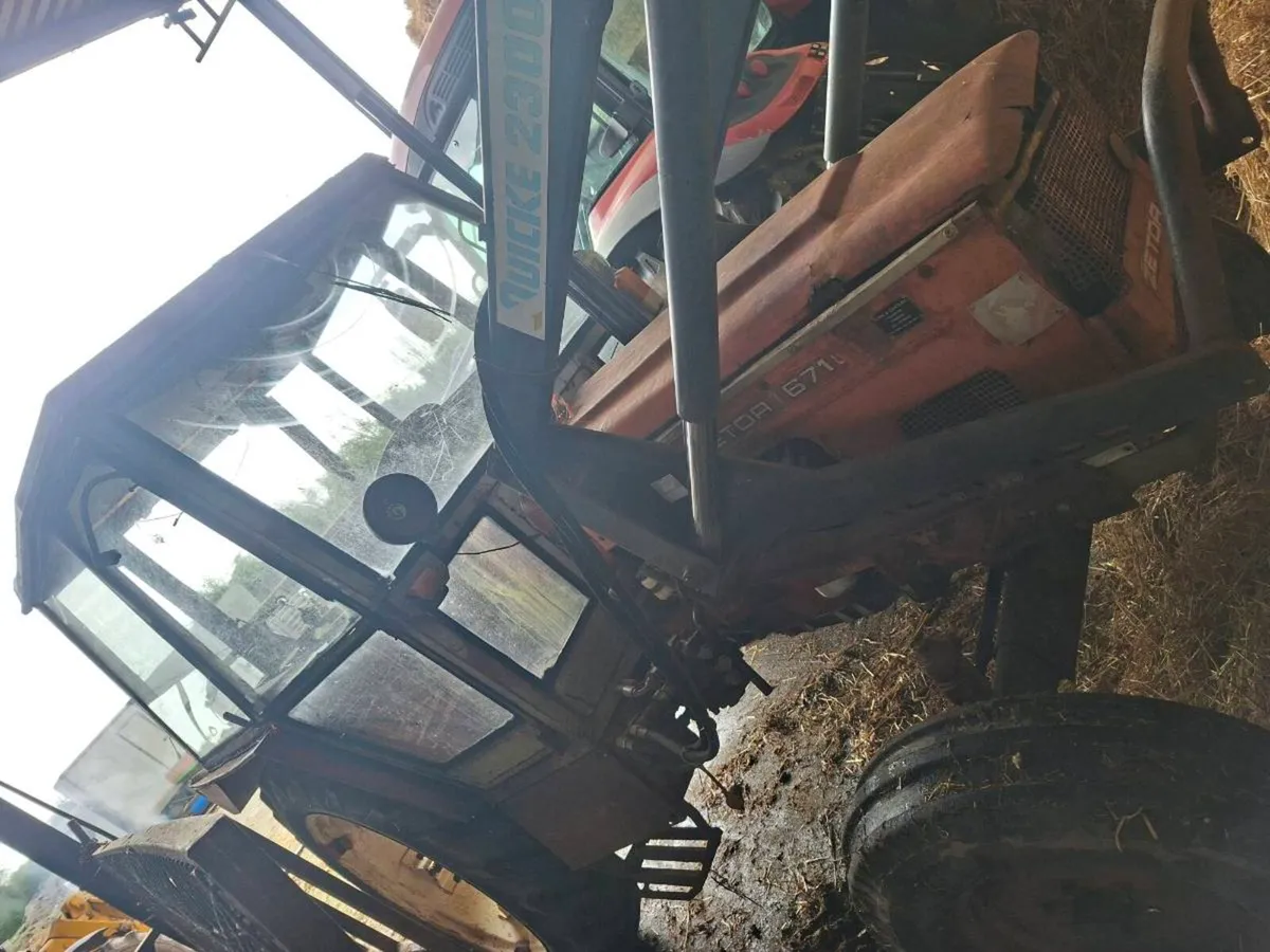 ZETOR 6718 WITH LOADER - Image 1