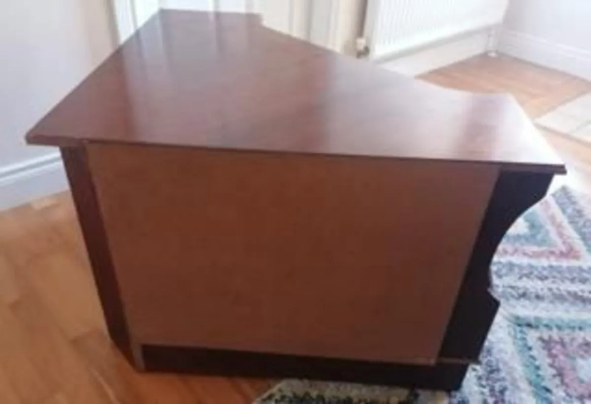 Television unit - Image 3