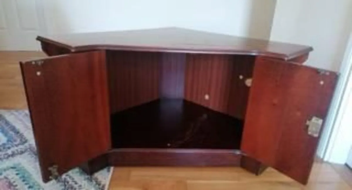 Television unit - Image 2