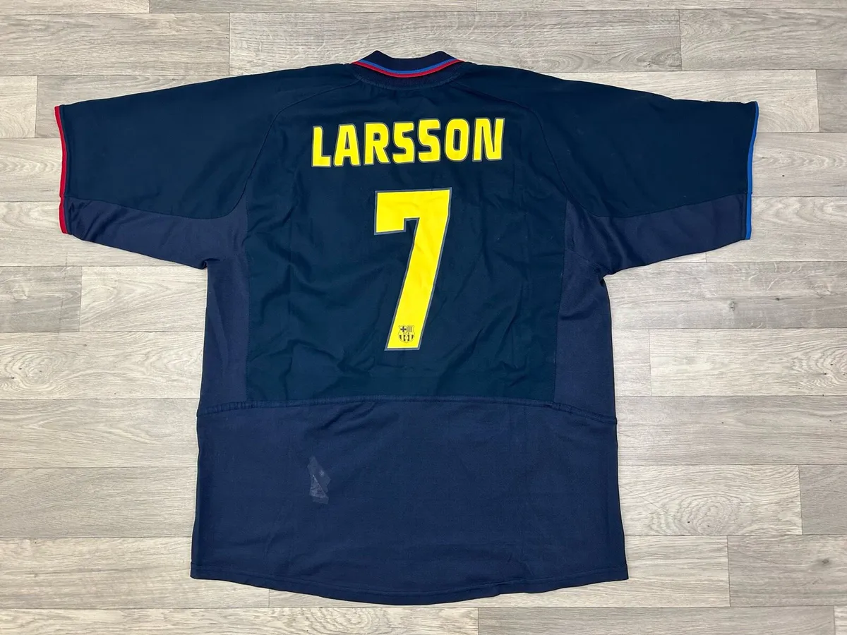 Vintage 2002 Barcelona Away Henrik Larsson Shirt - Image 1