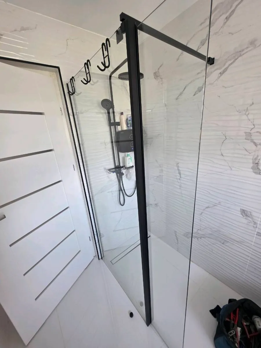 Shower glass panel with flipper black - Image 2