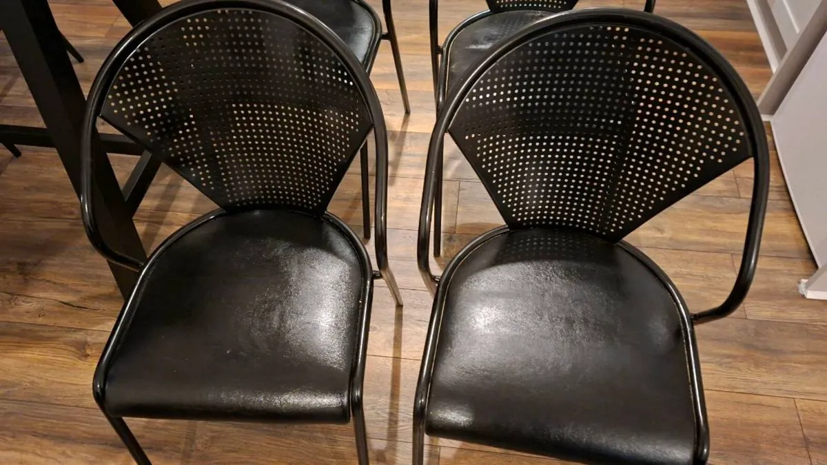 4 padded metal dining chairs - Image 3