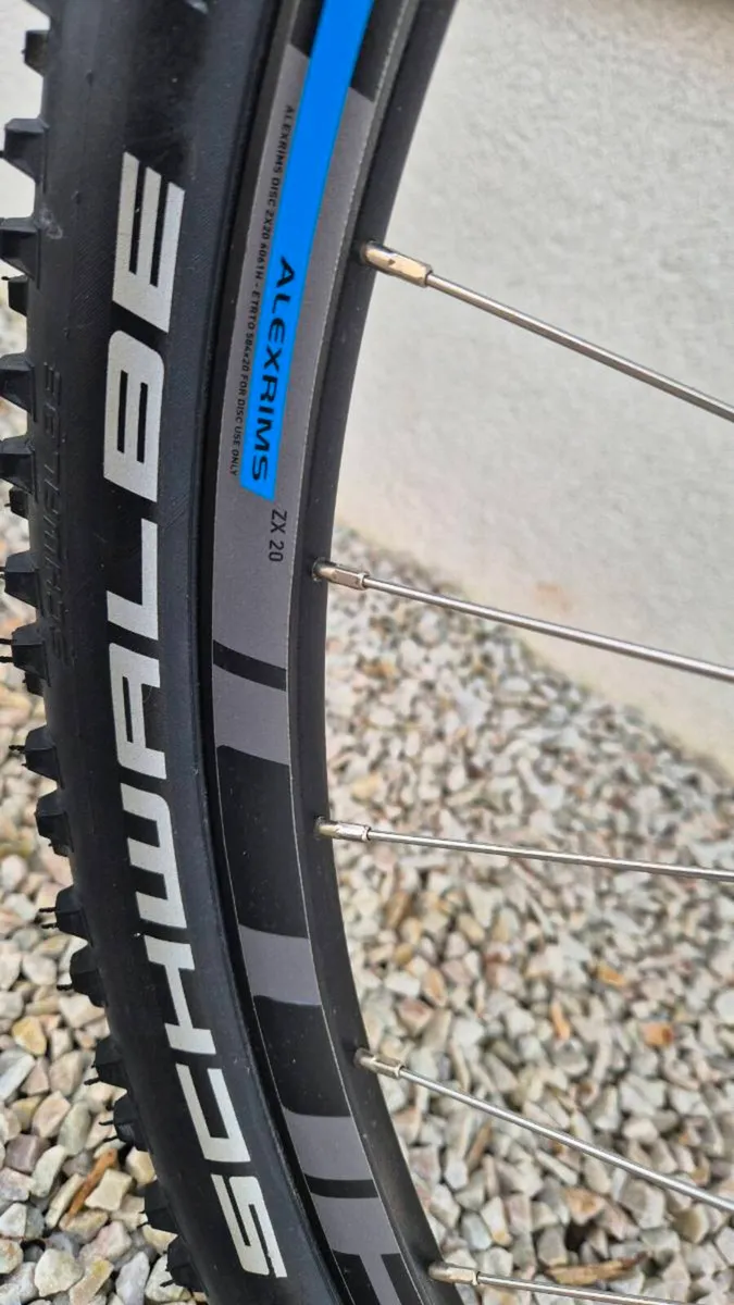 Cube Aim Race 27.5 Mountain Bike - Size 14" (XS) - Image 4