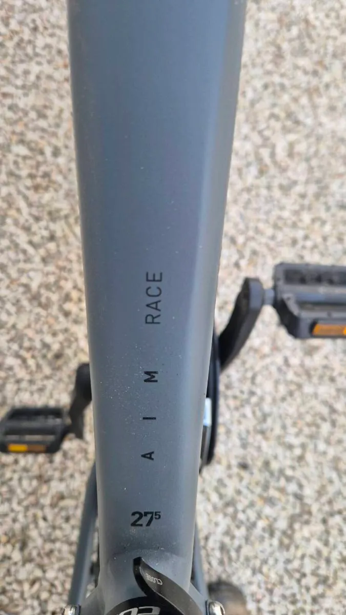 Cube Aim Race 27.5 Mountain Bike - Size 14" (XS) - Image 2