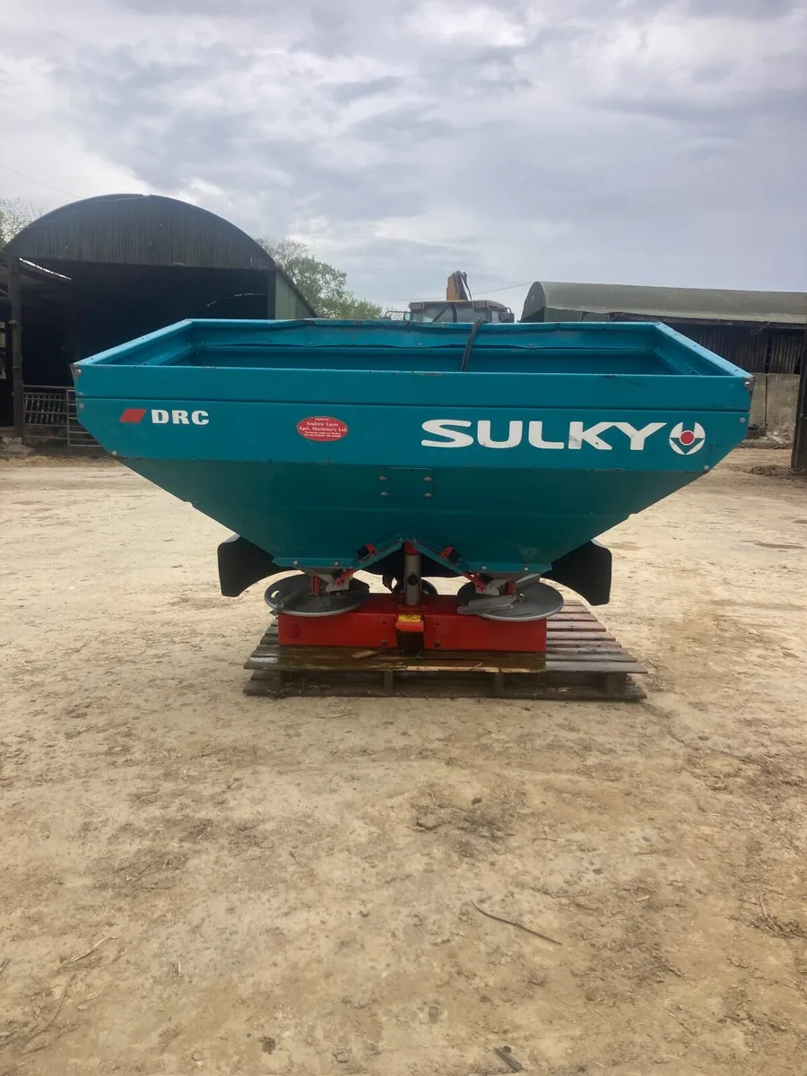 Fertiliser spreader - Image 2