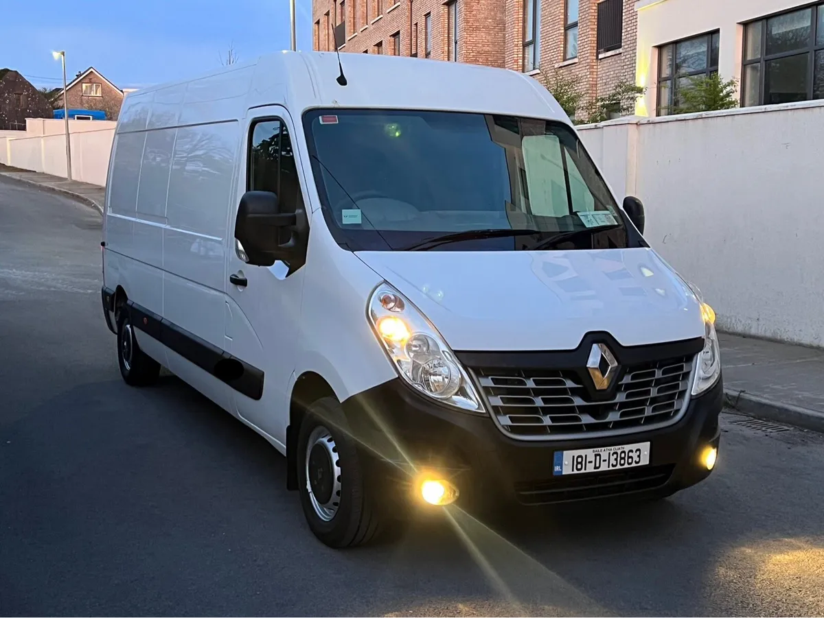 RENAULT MASTER LWB (8,900) - Image 2