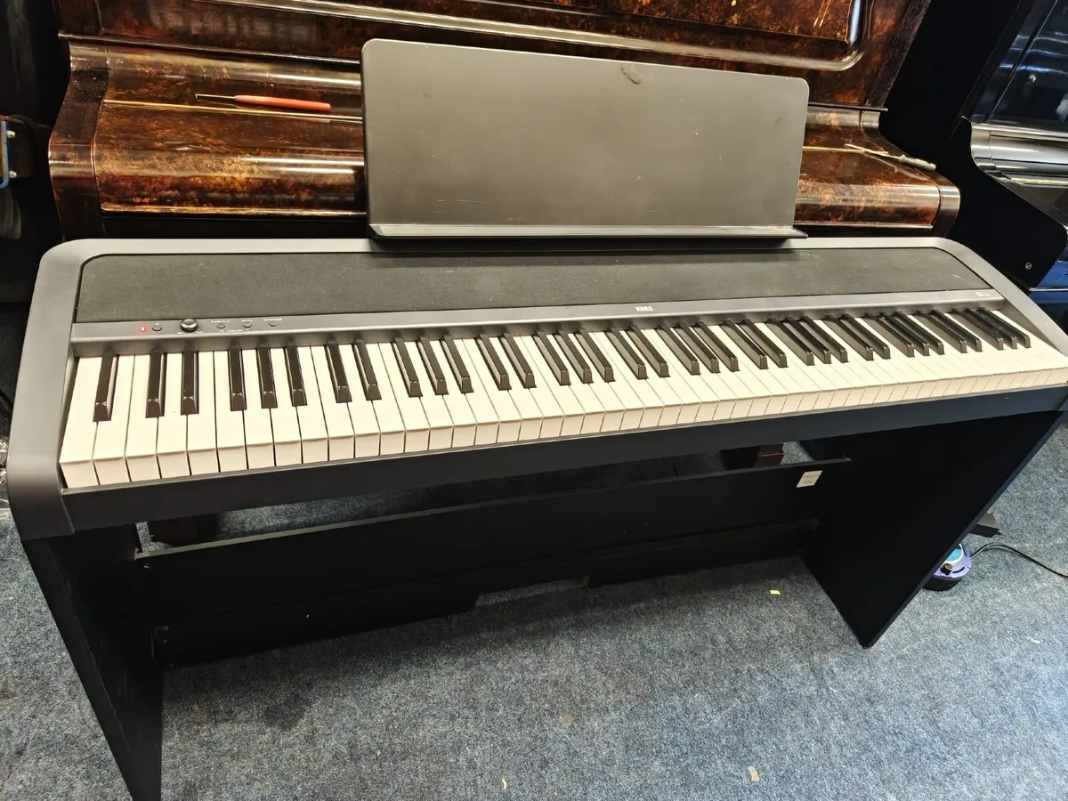 Korg b2 Digital Piano - Image 1