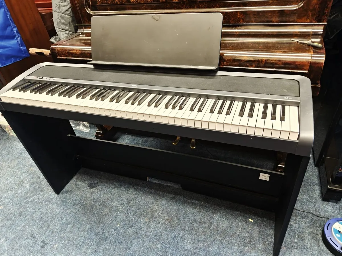 Korg b2 Digital Piano - Image 2