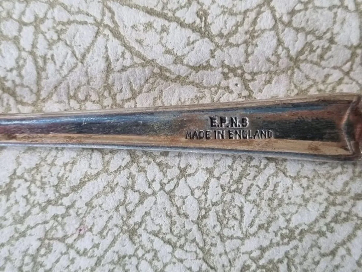Vintage silver plated cake forks - Image 2