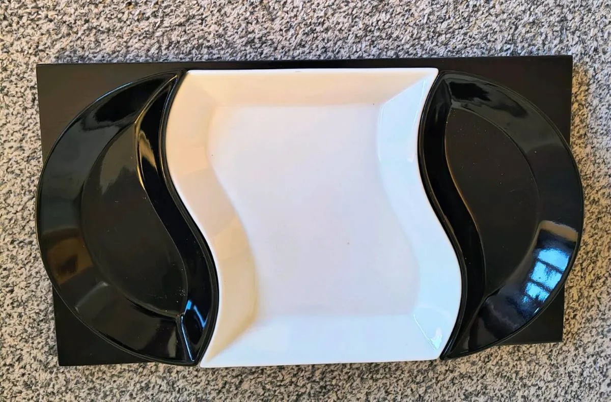 Serving dish - Image 1
