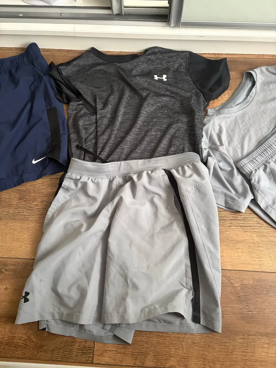 Boys clothes bundle - Image 4