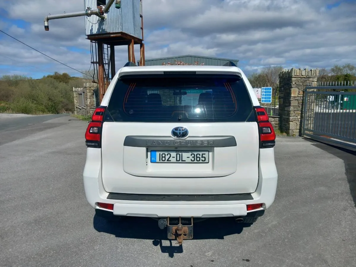 182 Toyota Landcruiser Business 5 Seater - Image 4