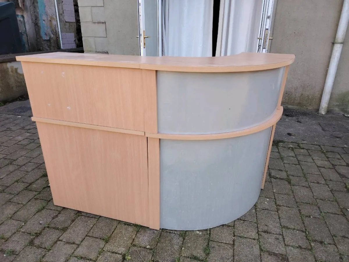 Office/Reception desk - Image 2
