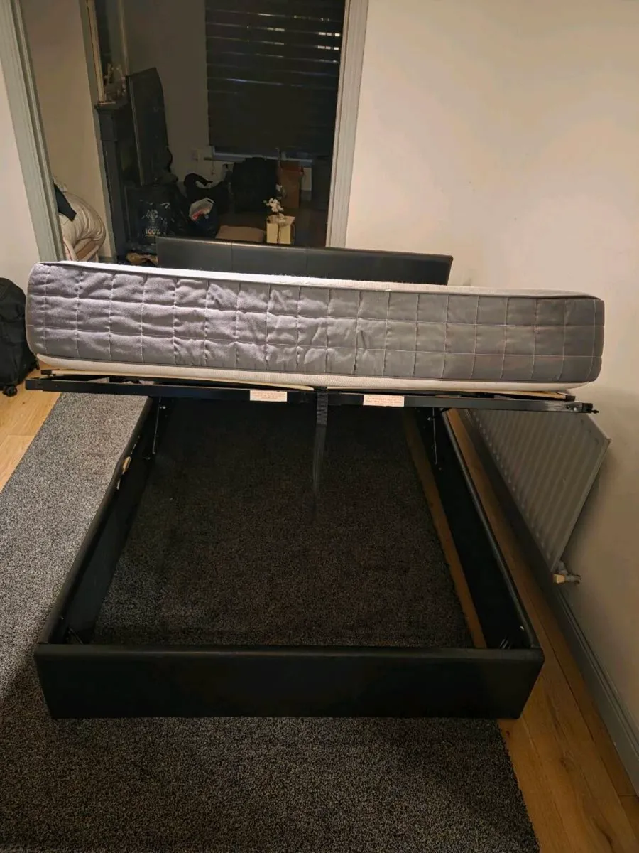 Double bed plus mattress and storage section - Image 3