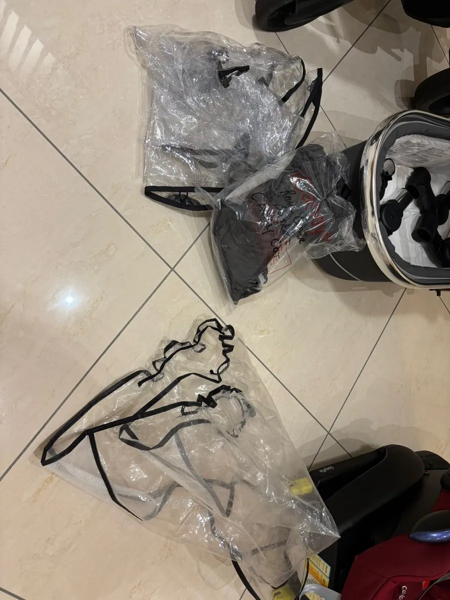 I Candy Travel system - Image 4